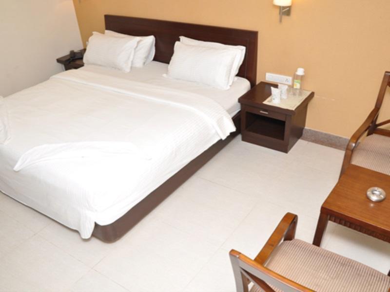 Hotel Shaans Tiruchirappalli Exterior photo